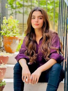 Stylish Dp For Girls