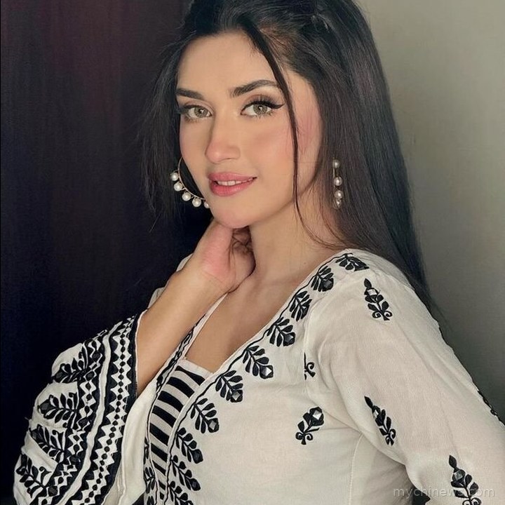 hot girl dp images