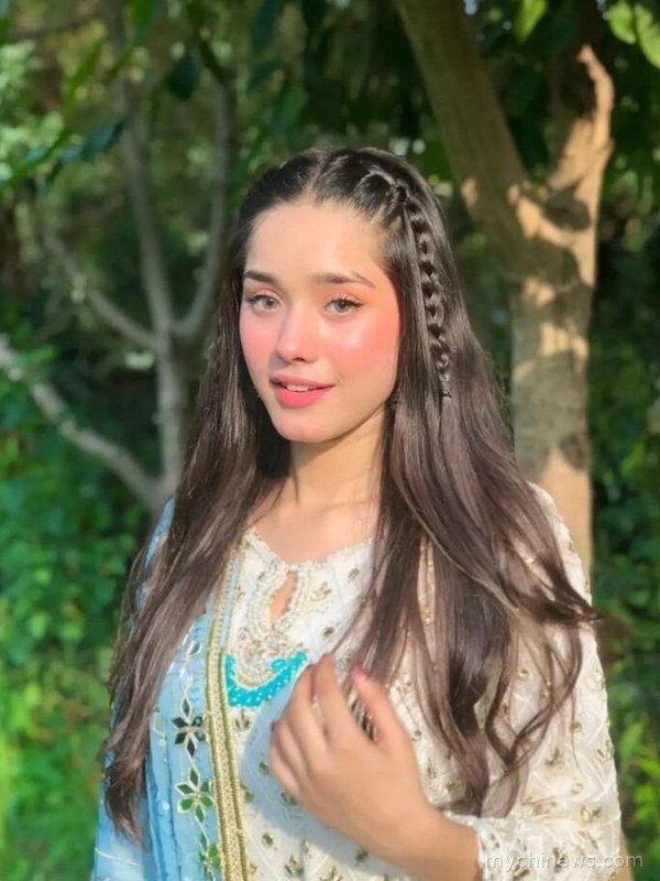 Girl DP Instagram