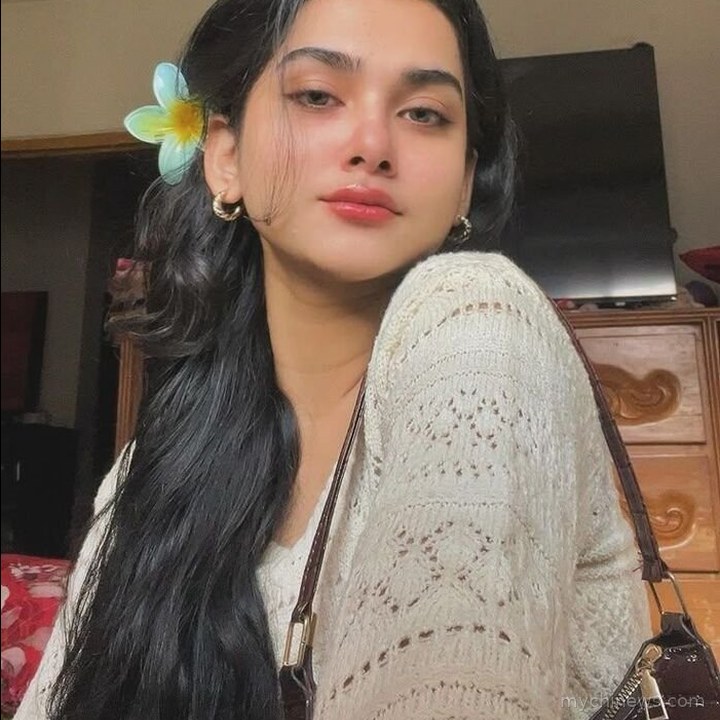 Cute Girl DP for Instagram Beautiful