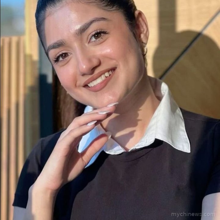 Cute Girl DP for Instagram Simple