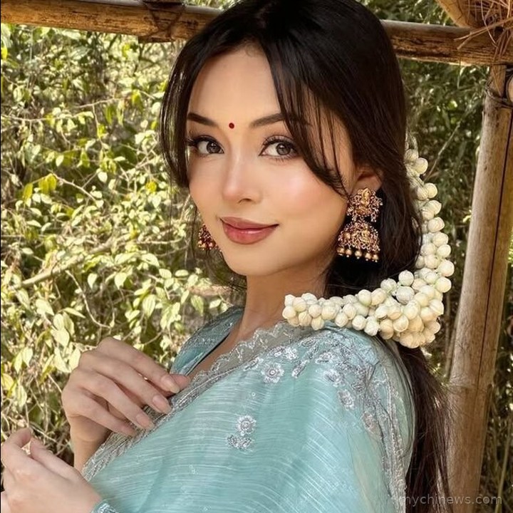 Cute Girl DP for Instagram PFP