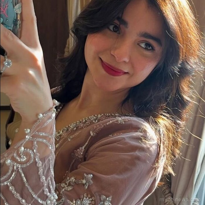 Cute Girl Insta DP