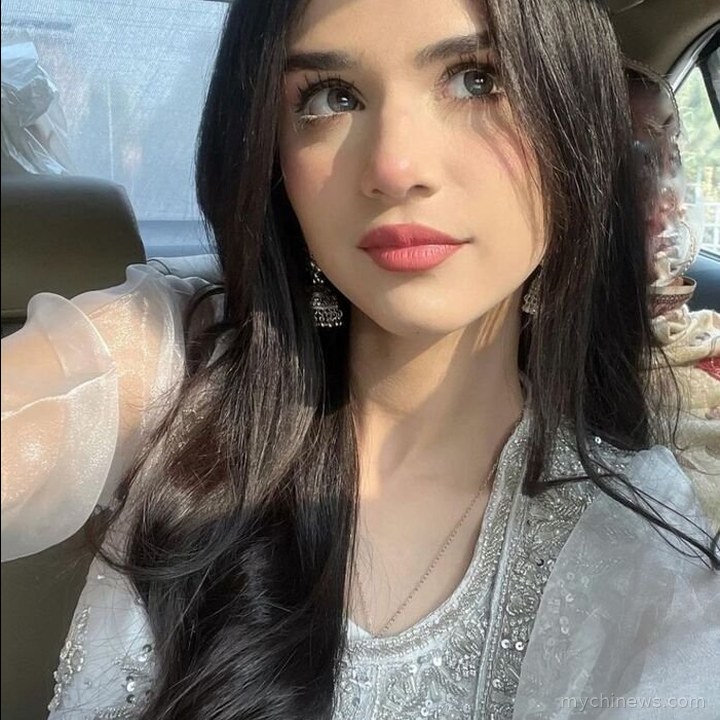 Cute Girl DP Instagram Photo