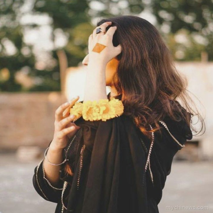 Back Stylish DP Girl