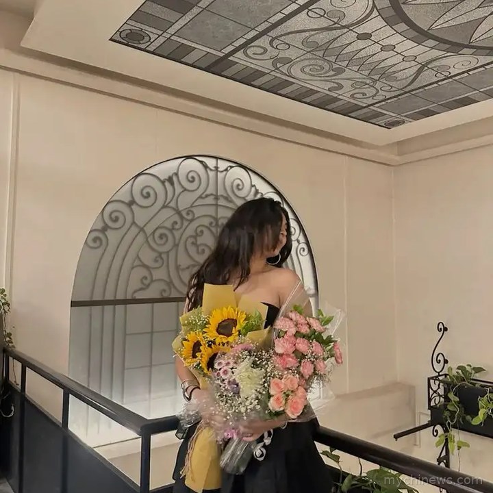 Hidden Face Girls DP Instagram