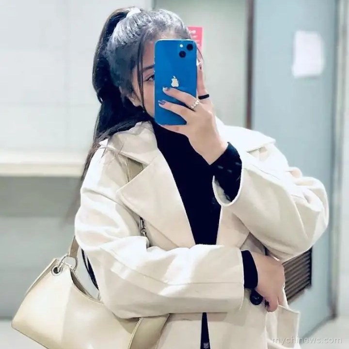 Hijab Girl Hide Face Pic DP